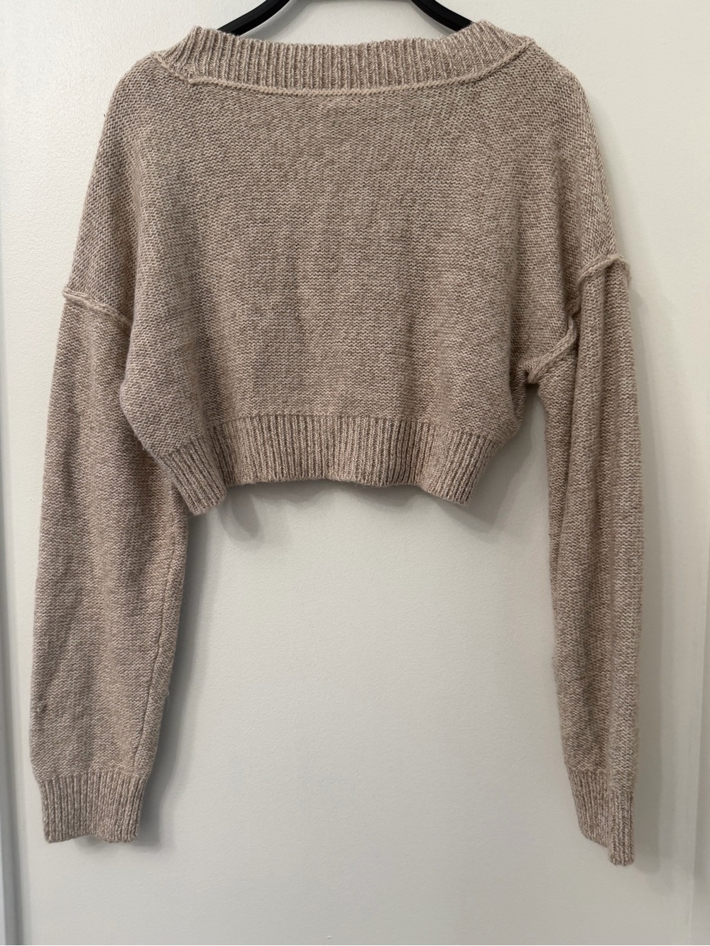 Garage Taupe Cropped V-Neck Button Front Cardigan Long Sleeve Size Small - Picture 3 of 13